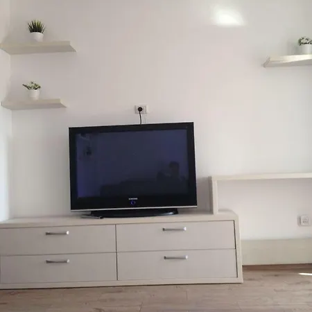 Cochet-plaja Reyna Apartament Constanţa